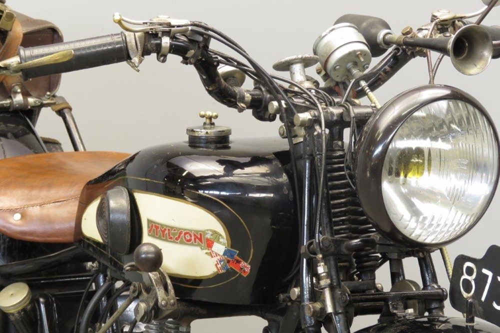 Старинный мотоцикл Styl’son 250 RCE JAP