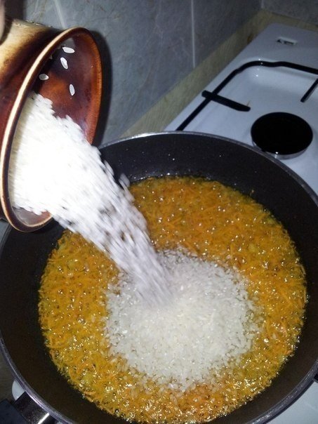 Готовим вкусный рассыпчастый рис в сковороде за 30 минут 