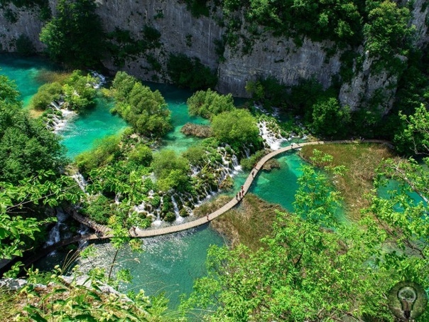 Самые интересные озера для отдыха 1. Блед, Словения В маленькой Словении, зажатой между Альпами и Балканами, находится чудесное озеро Блед без сомнений, главная визитная карточка страны. Главной